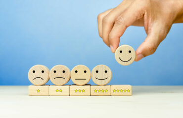 Customer Churn Controlling Using Machine Learning: Should Retailers Analyze Their Customers?