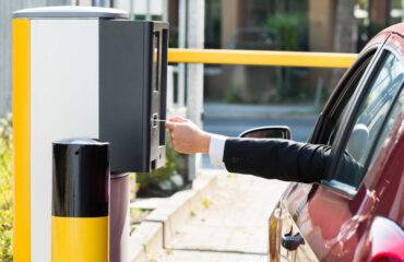 FinTech in Automotive: How to Implement In-Car Payments in Connected Vehicles